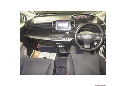Минивэн класса компактвэн Honda Freed кузов GB3 модификация Flex гв 2010 пробег 143 т.км белый